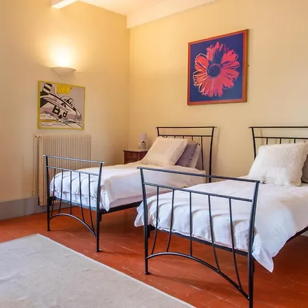 Sleeps 12 With Pool And Wifi Villa