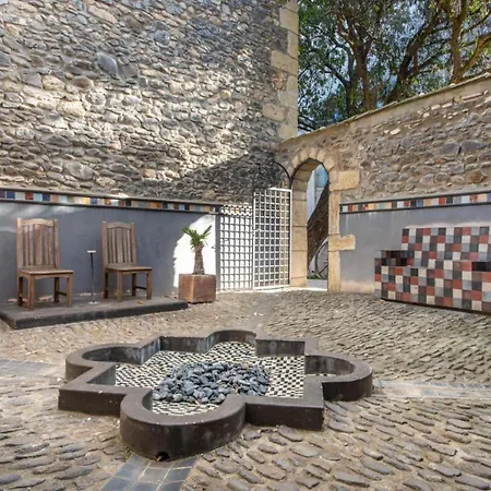 Sleeps 12 With Pool And Wifi Villa Caux