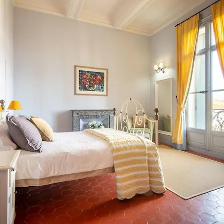 Sleeps 12 With Pool And Wifi Villa Caux
