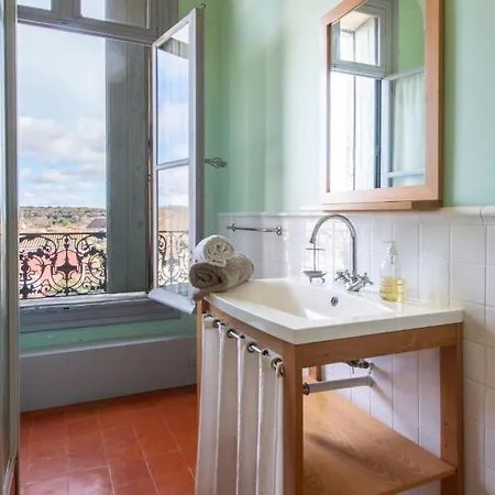 Sleeps 12 With Pool And Wifi Villa