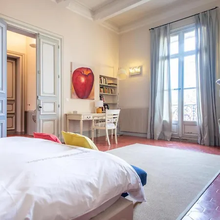 Villa Sleeps 12 With Pool And Wifi